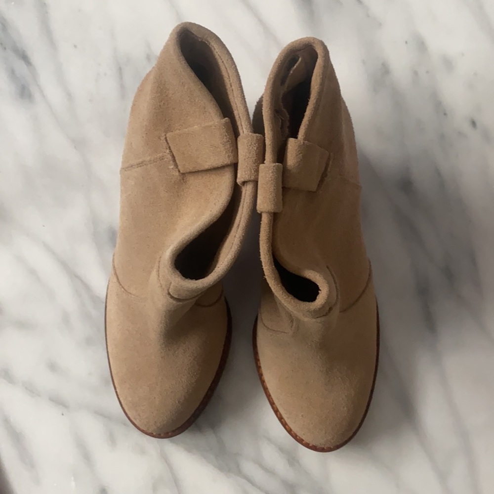 Splendid | Lakota Suede Tan Booties Size 6.5 - Picture 3 of 7